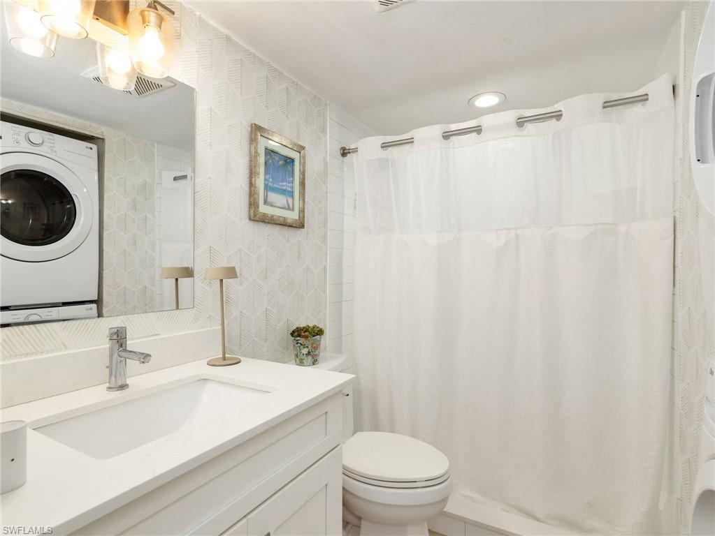 VANDERBILT PALMS - Residential Lease