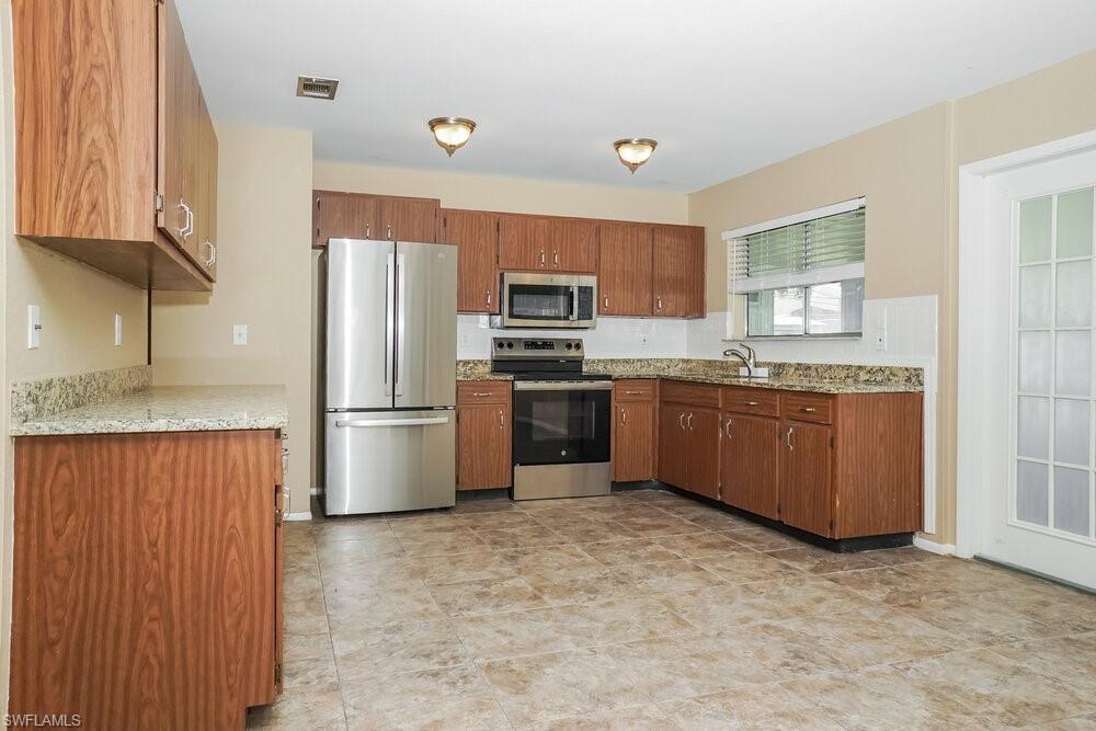 NOT APPLICABLE - Residential Lease