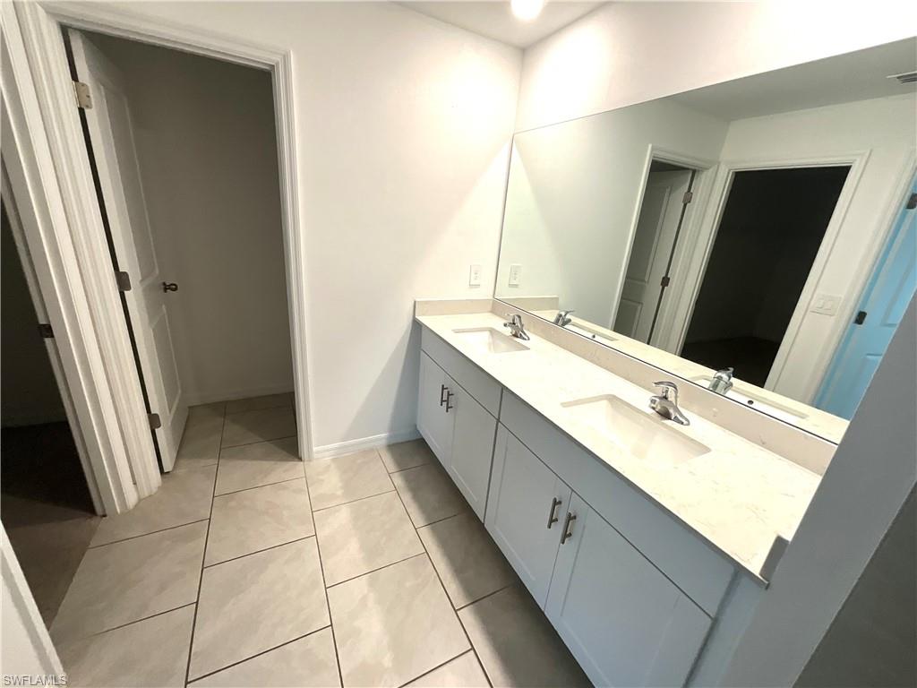 SAVANNA LAKES - Residential Lease