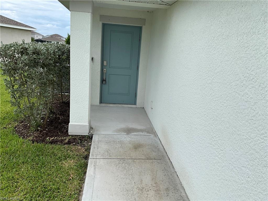 SAVANNA LAKES - Residential Lease
