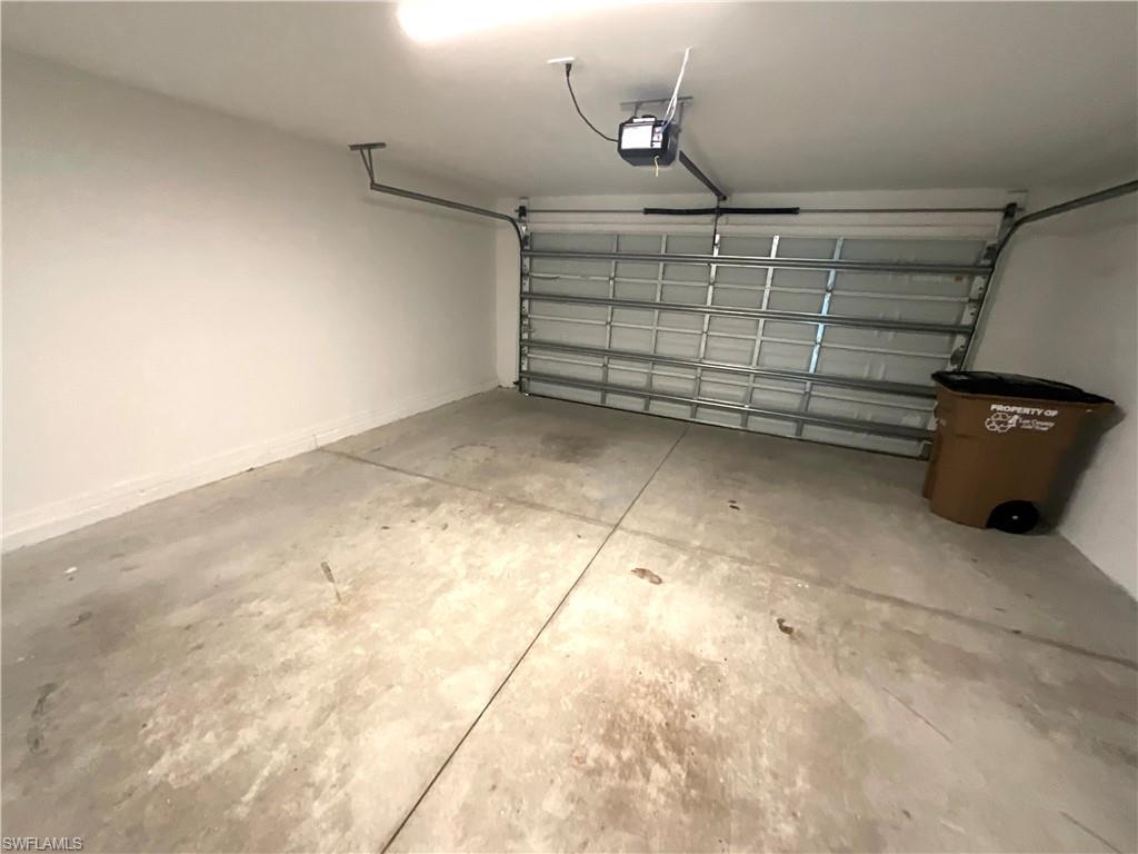 SAVANNA LAKES - Residential Lease