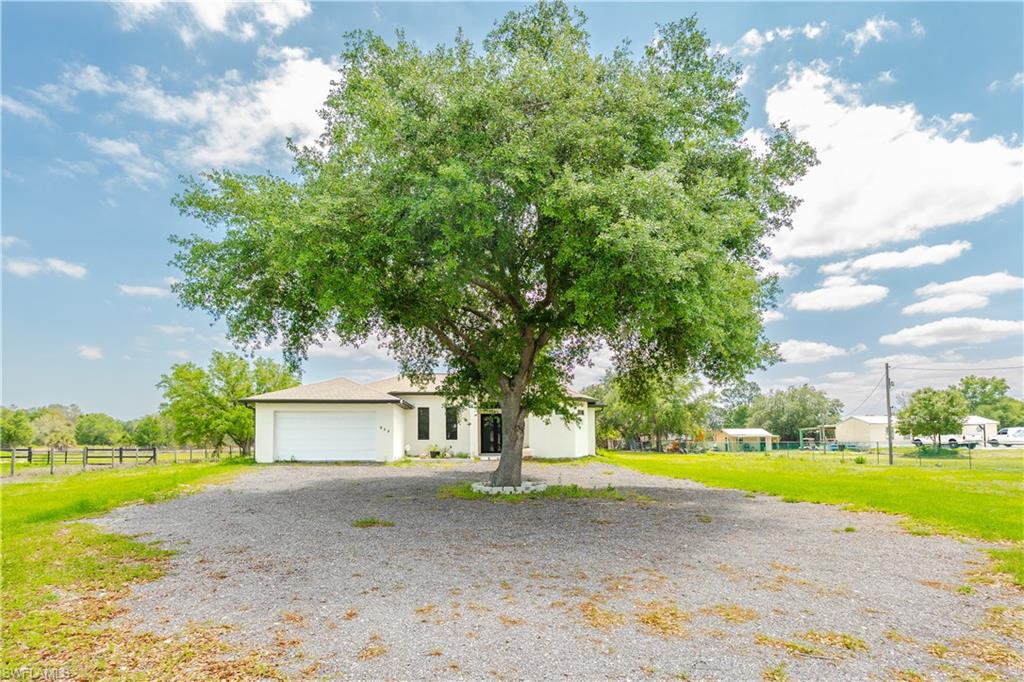 MONTURA RANCH ESTATES - Residential
