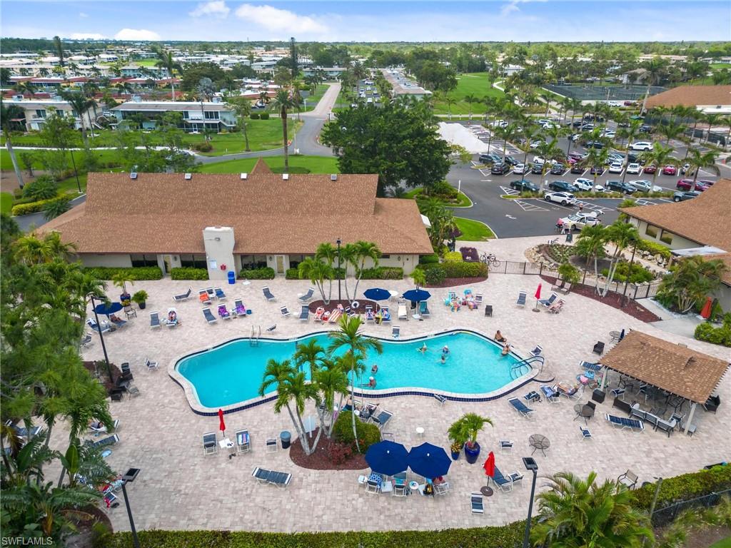 GLADES COUNTRY CLUB - Residential