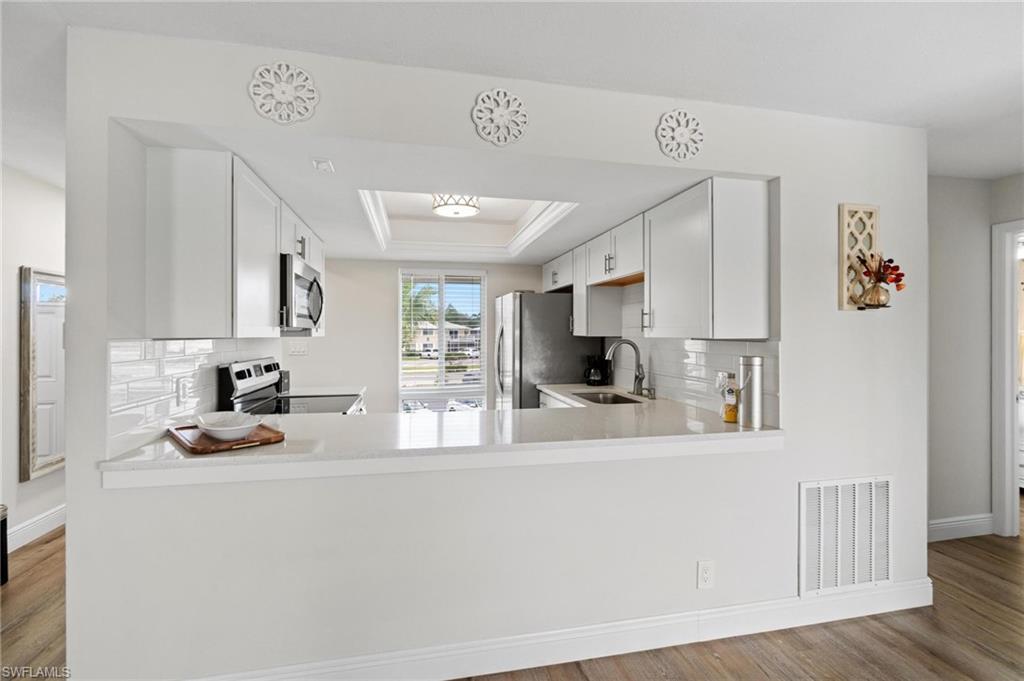 GLADES COUNTRY CLUB - Residential