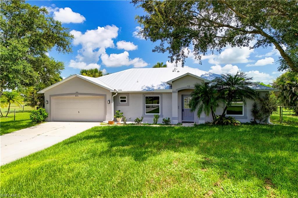 GOLDEN GATE ESTATES - Residential