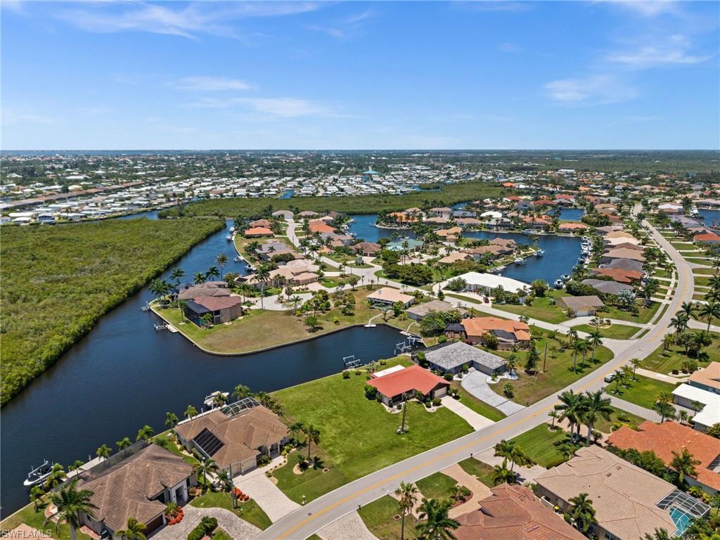 PUNTA GORDA ISLES - Land