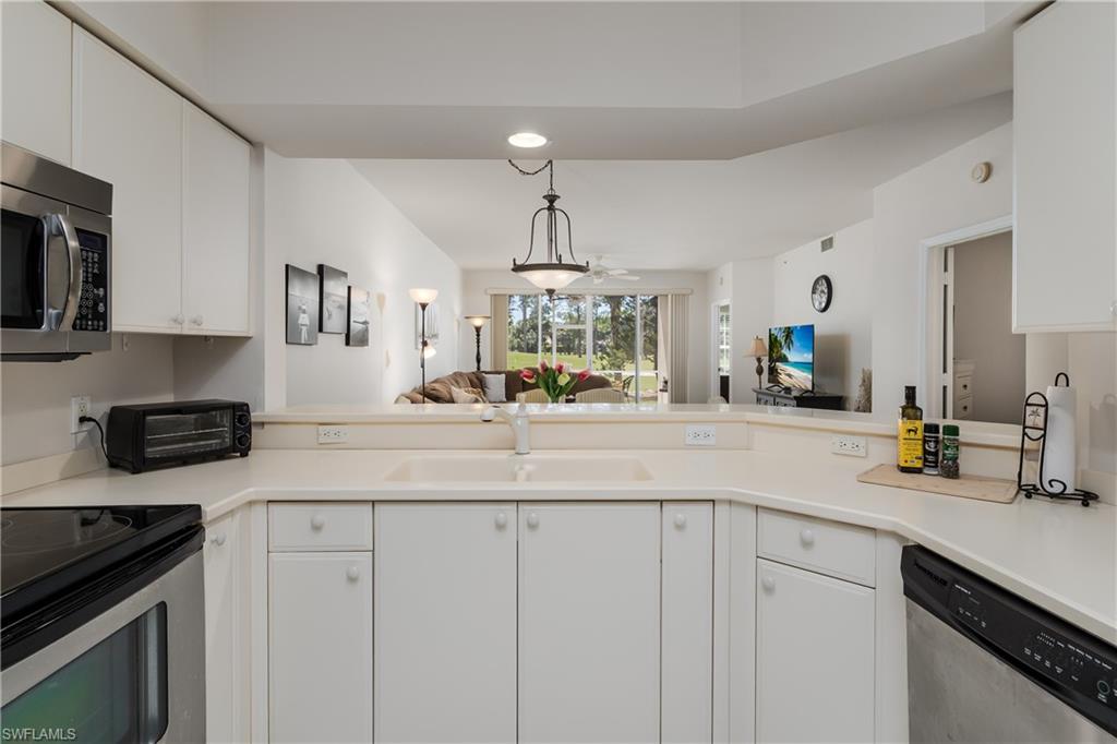 FAIRWAYS I - Residential Lease