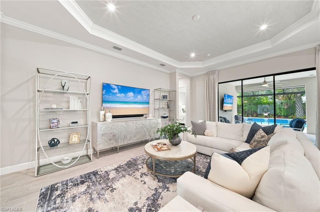 ESPLANADE - Residential