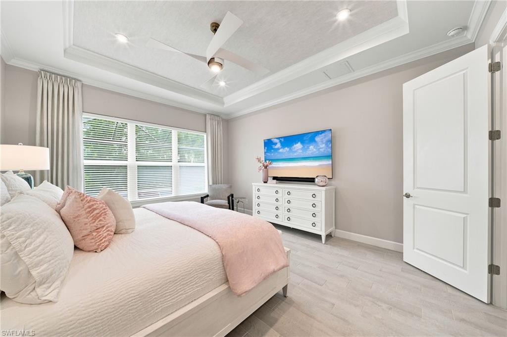 ESPLANADE - Residential