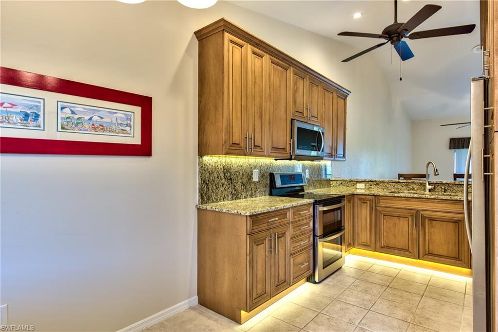 VILLAGE ON COURT SIDE - Residential