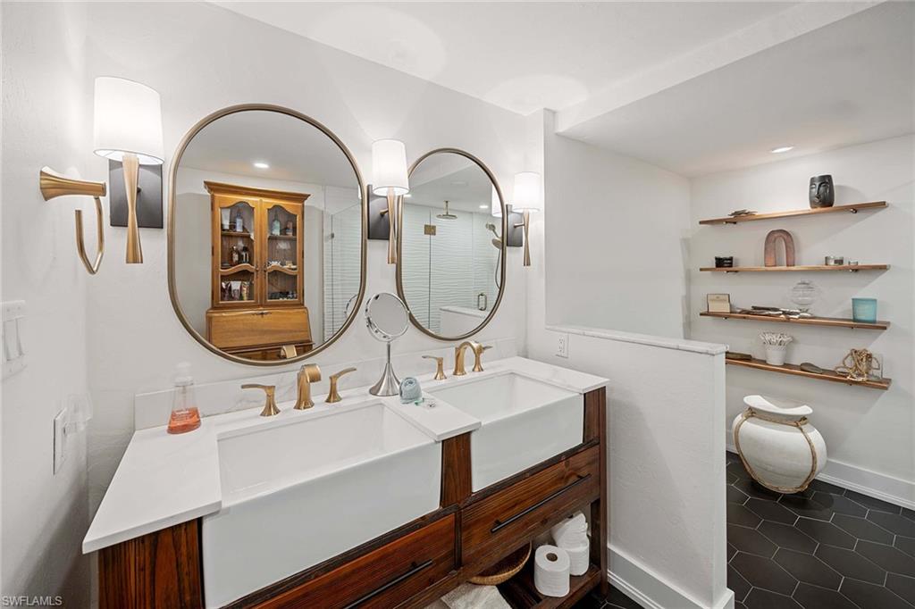 VENETIAN BAYVIEW - Residential Lease