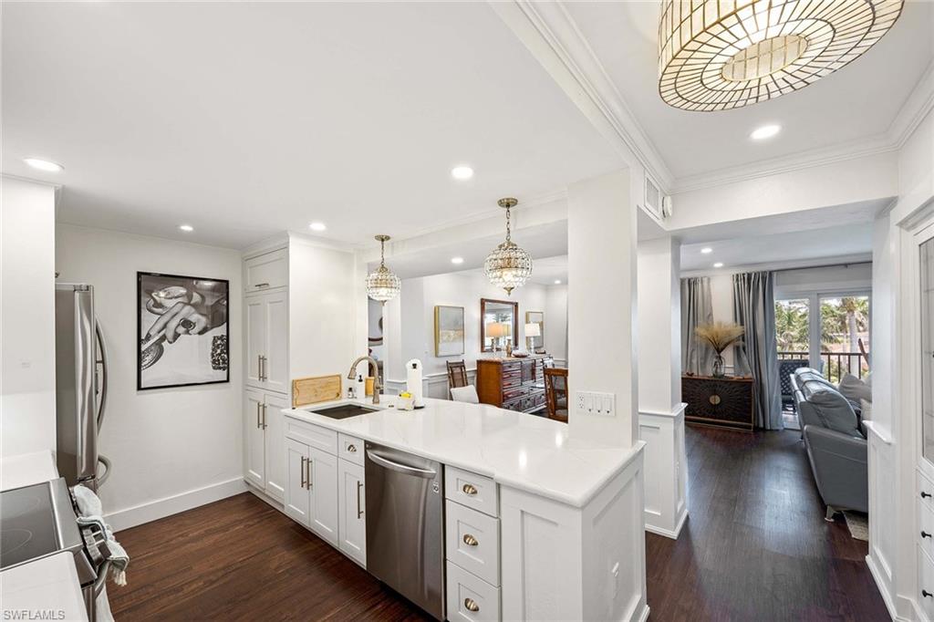 VENETIAN BAYVIEW - Residential Lease