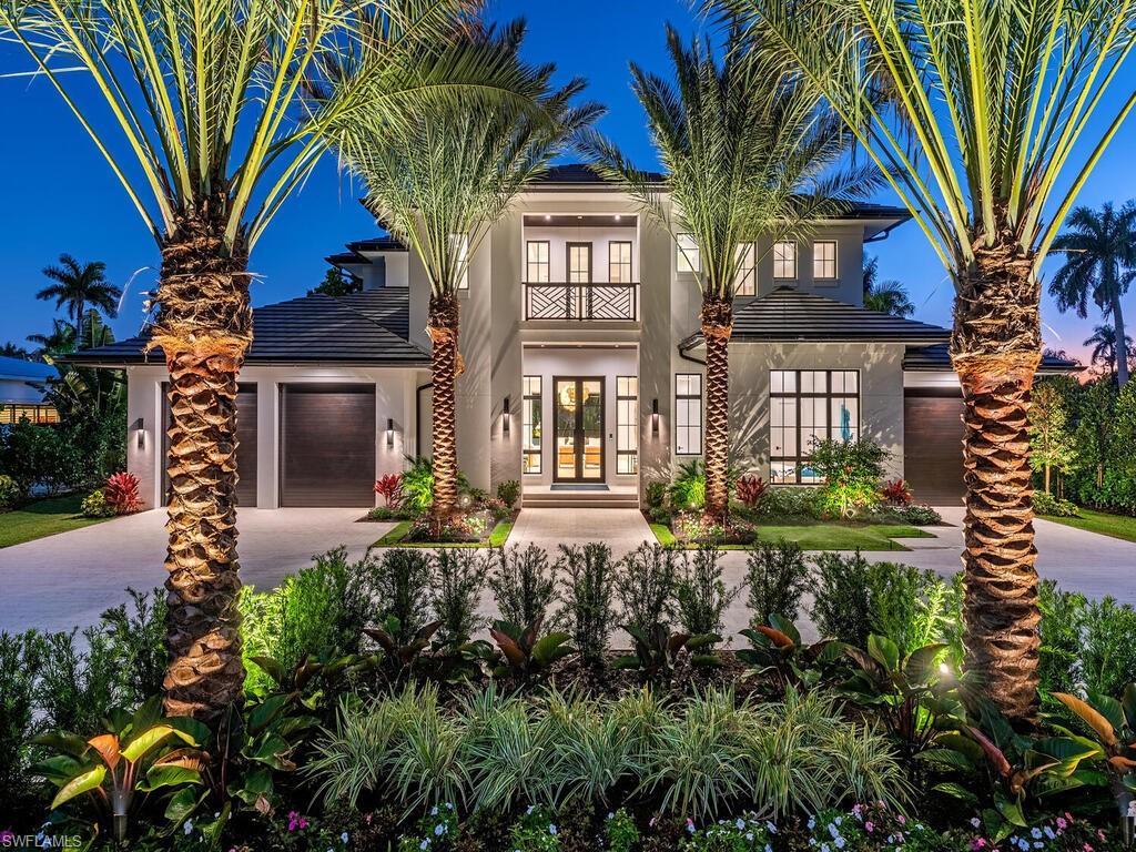 MOORINGS - Residential