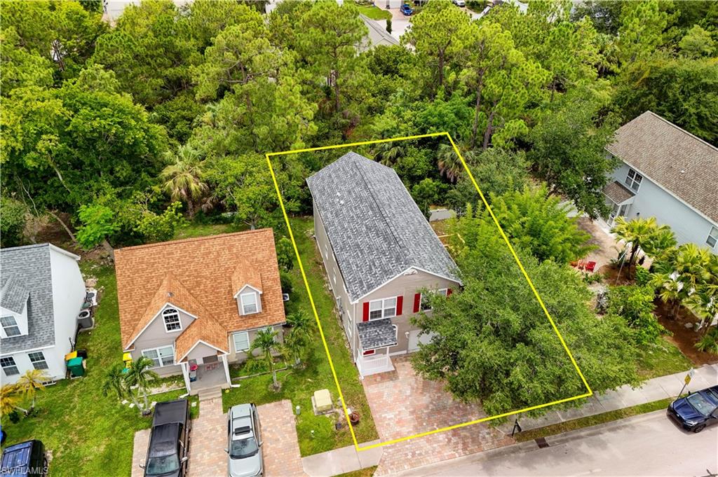 LEAWOOD LAKES - Residential