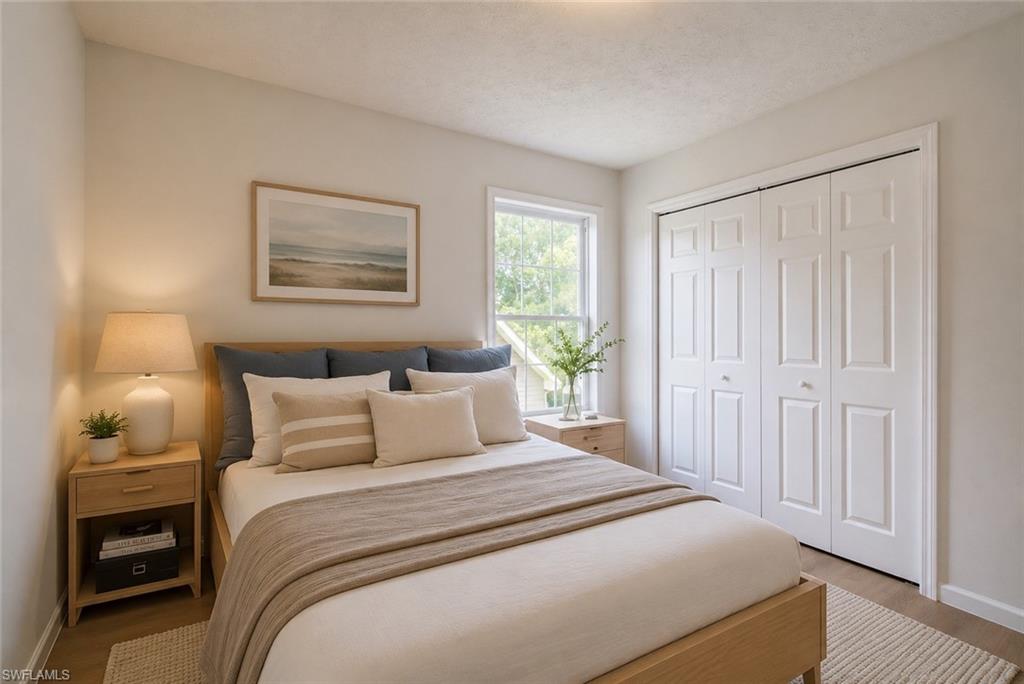 LEAWOOD LAKES - Residential