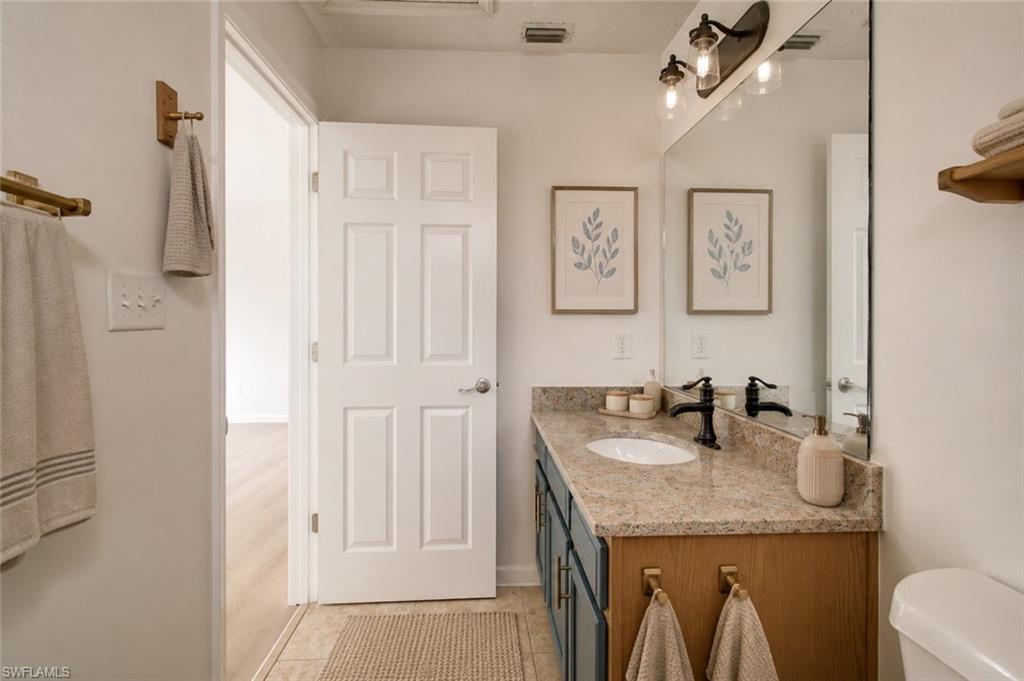 LEAWOOD LAKES - Residential