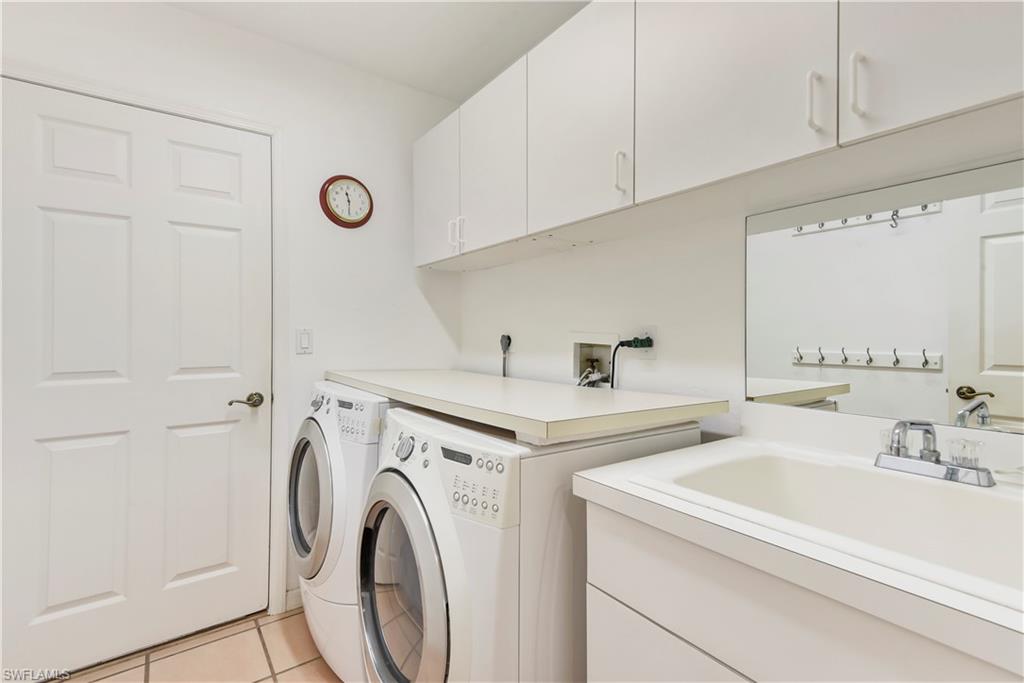 BERKSHIRE LAKES - Residential