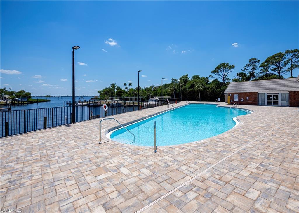 OLD BRIDGE VILLAGE - Residential Lease