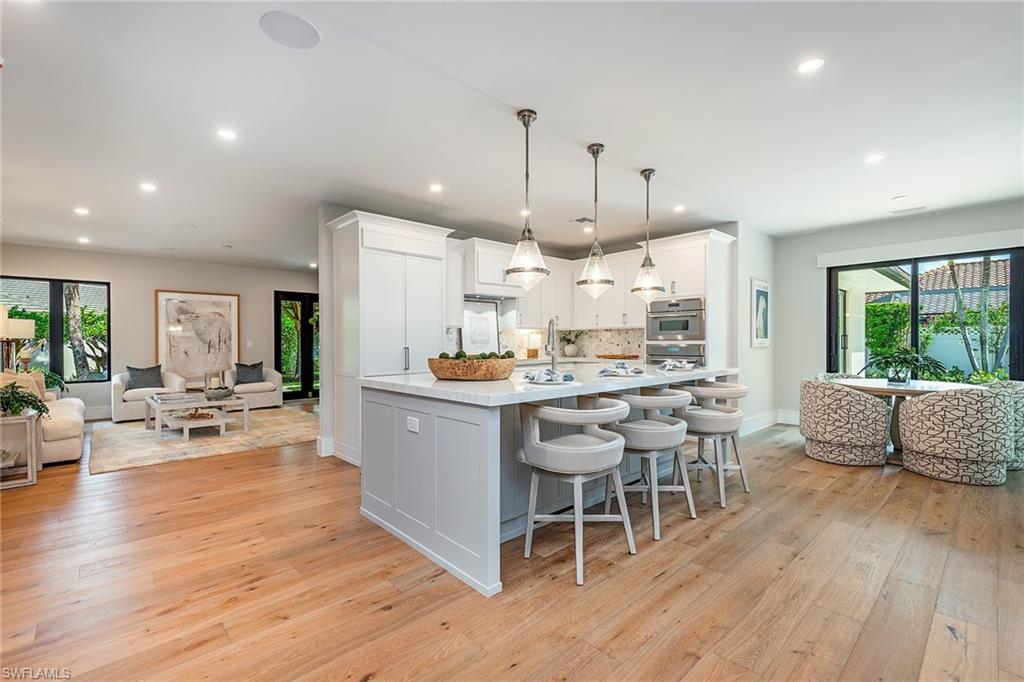 PINECREST AT PELICAN BAY - Residential