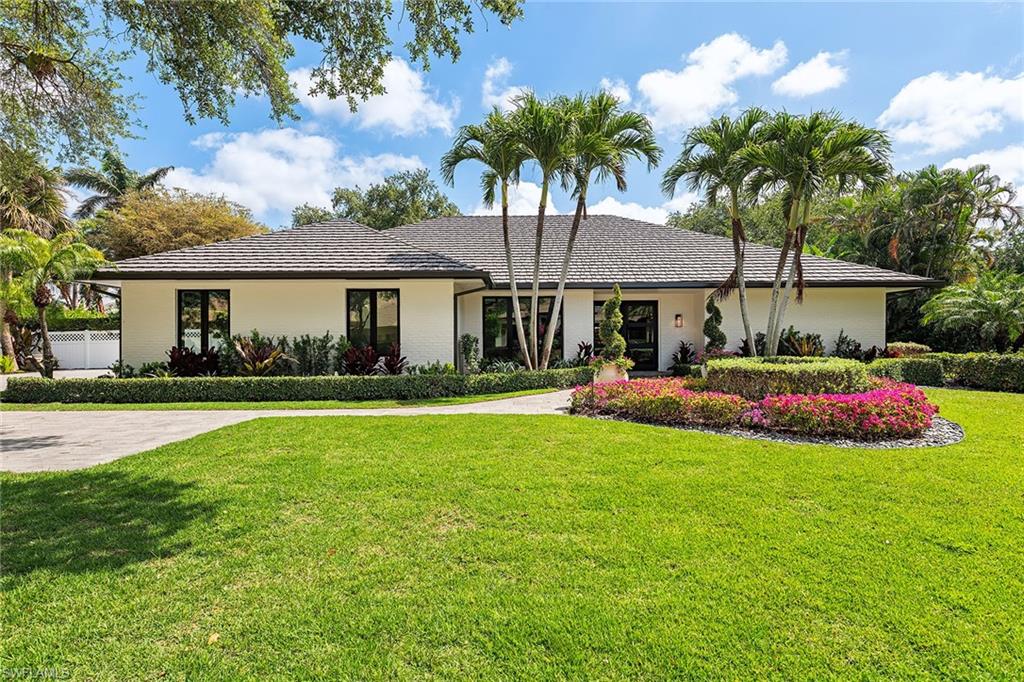 PINECREST AT PELICAN BAY - Residential