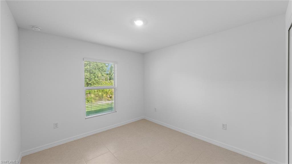 SAVANNA LAKES - Residential