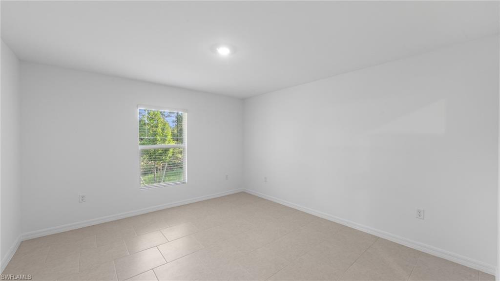 SAVANNA LAKES - Residential