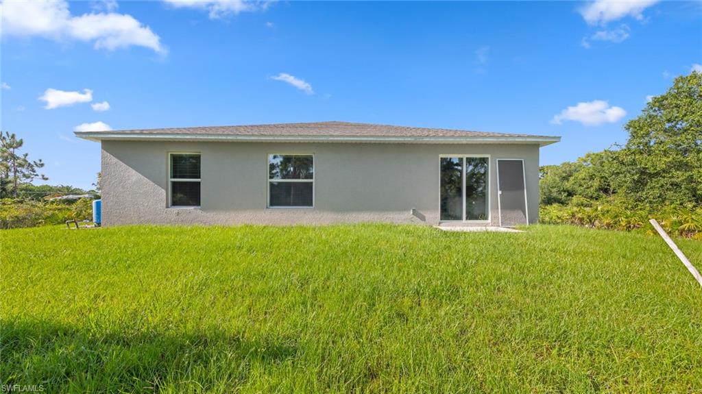 SAVANNA LAKES - Residential