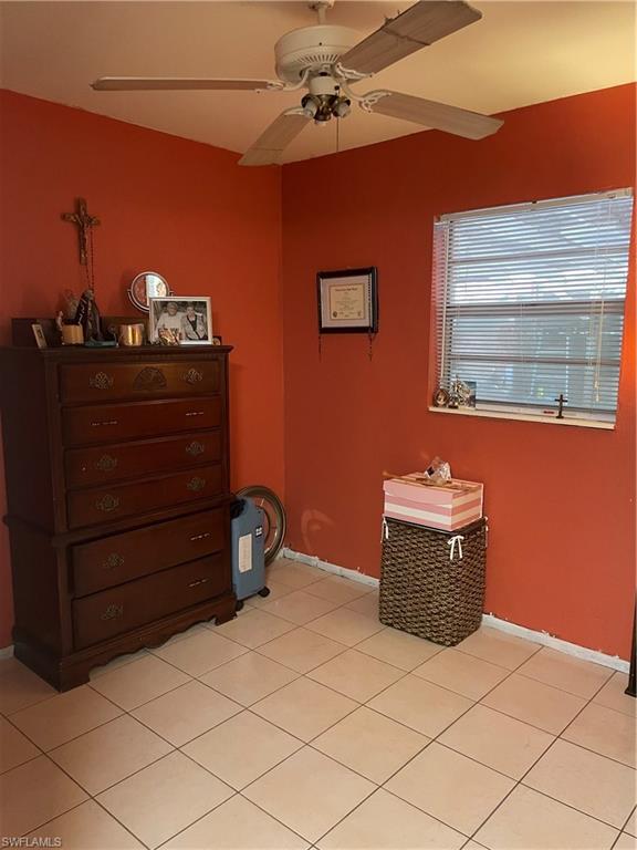 TWIN LAKES - Residential