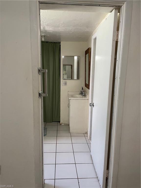 TWIN LAKES - Residential