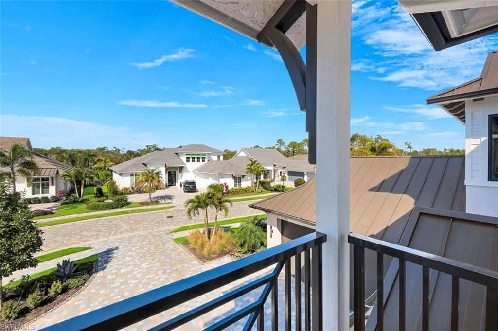 THE ENCLAVE OF DISTINCTION - Residential