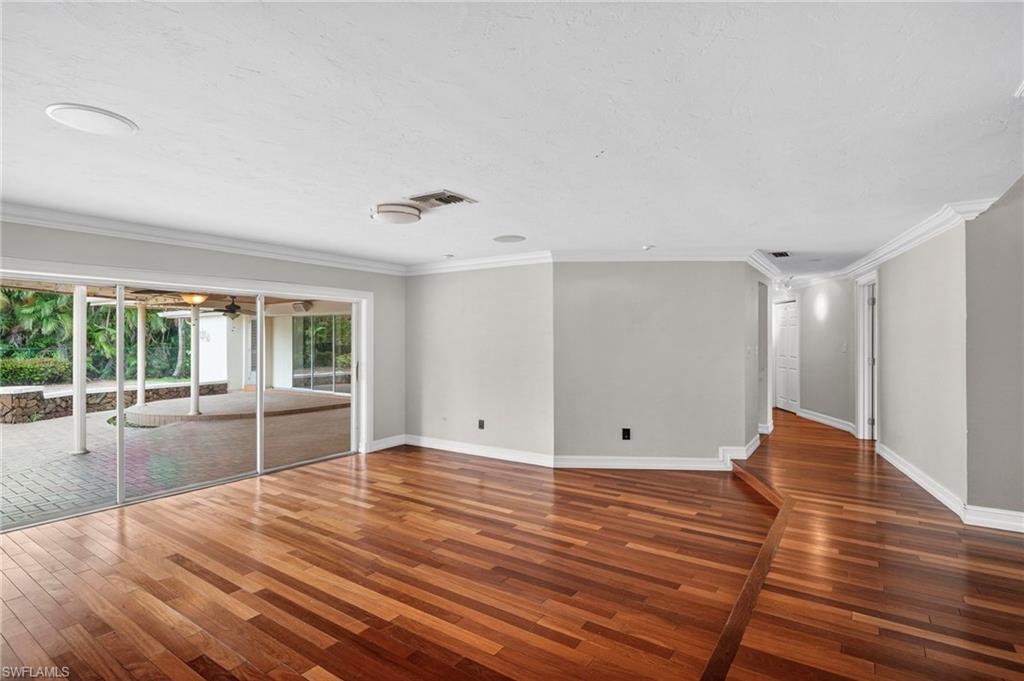 TANGLEWOOD - Residential