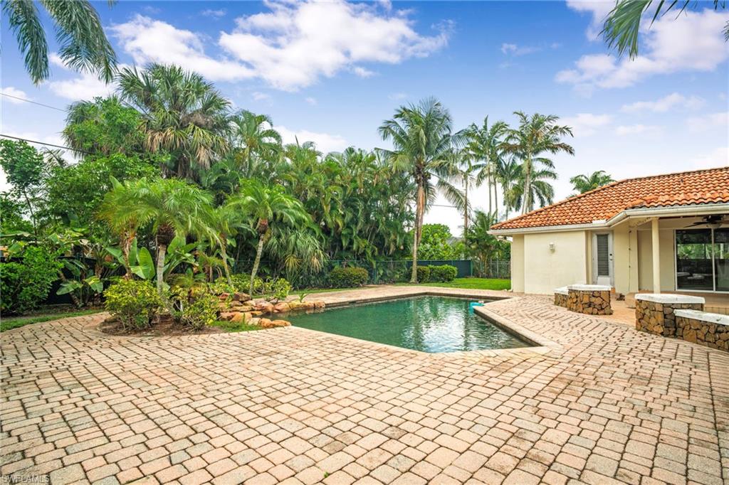 TANGLEWOOD - Residential