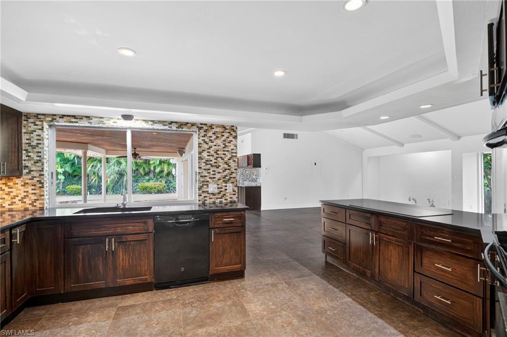 TANGLEWOOD - Residential