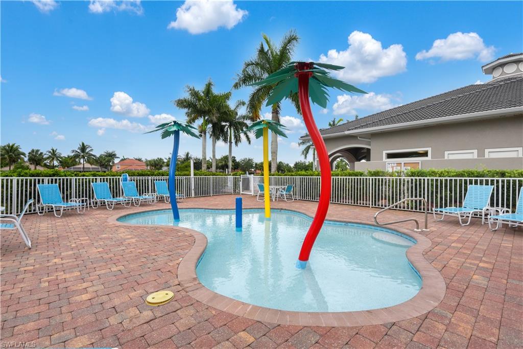 REFLECTION LAKES - Residential