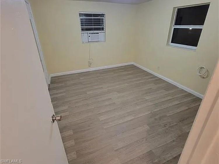 NAPLES MANOR - Residential Income
