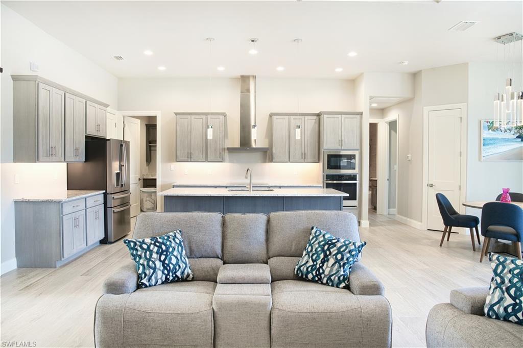 LONG MEADOW - Residential