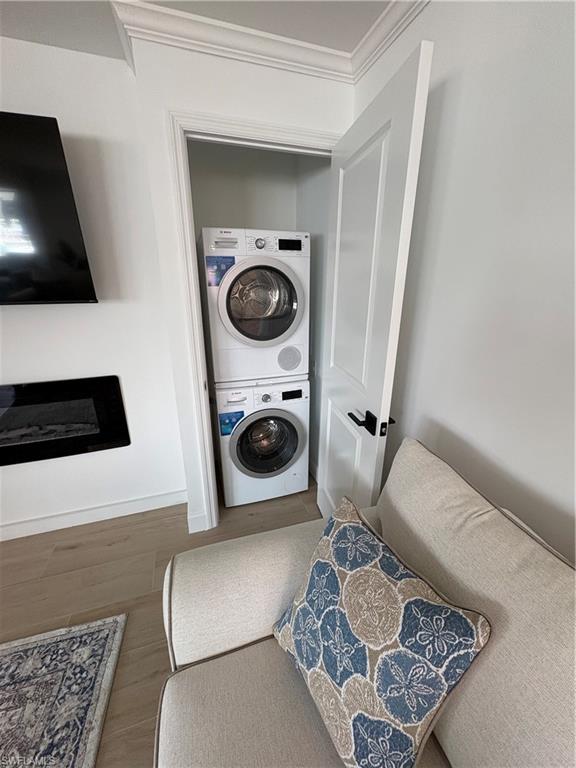 MOORINGS POINT CONDO - Residential Lease