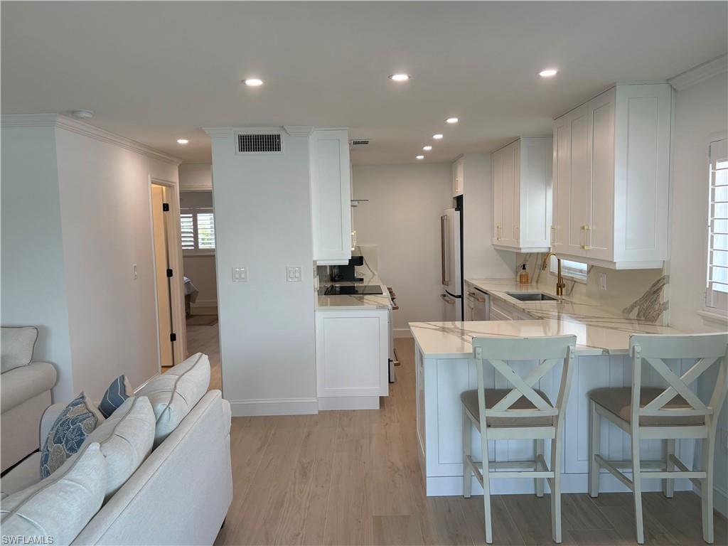 MOORINGS POINT CONDO - Residential Lease