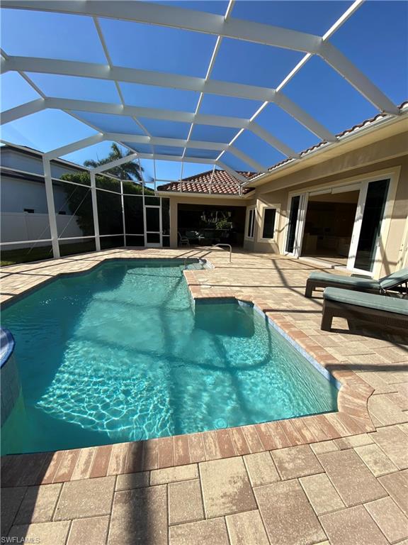 MOORINGS - Residential