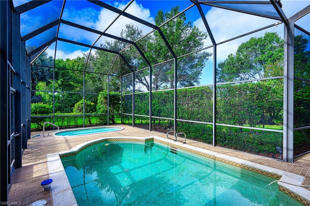 PELICAN BAY WOODS - Residential