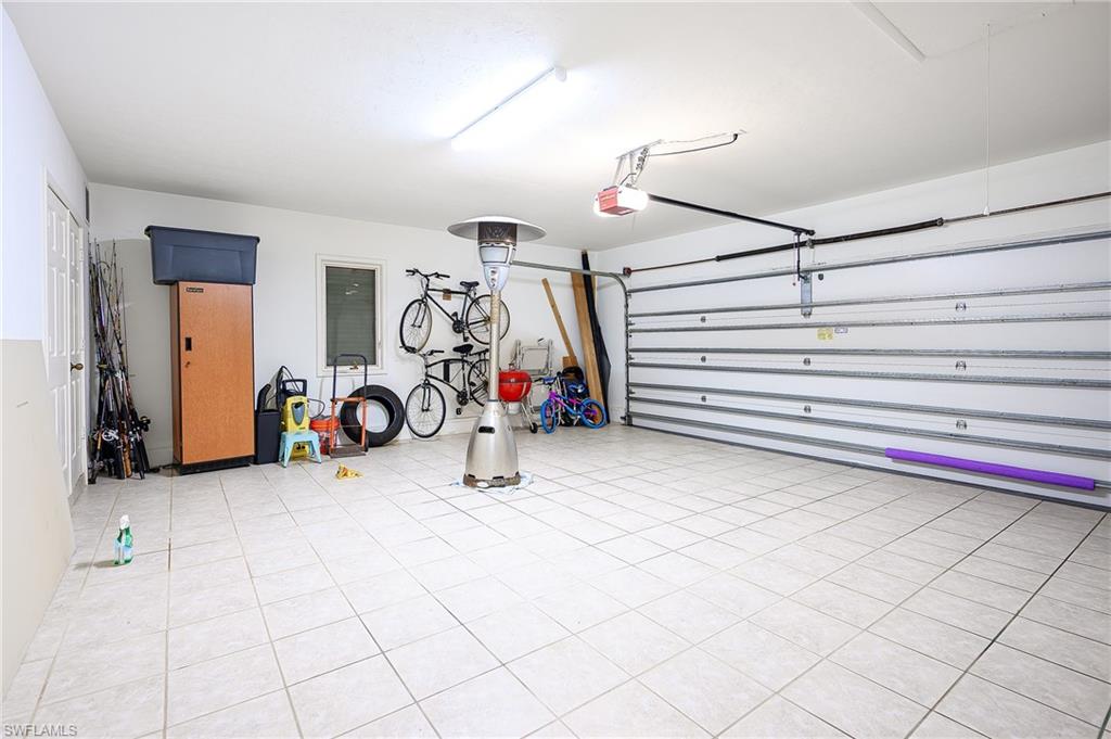 PELICAN BAY WOODS - Residential