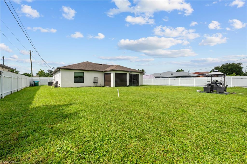 CAPE CORAL - Residential