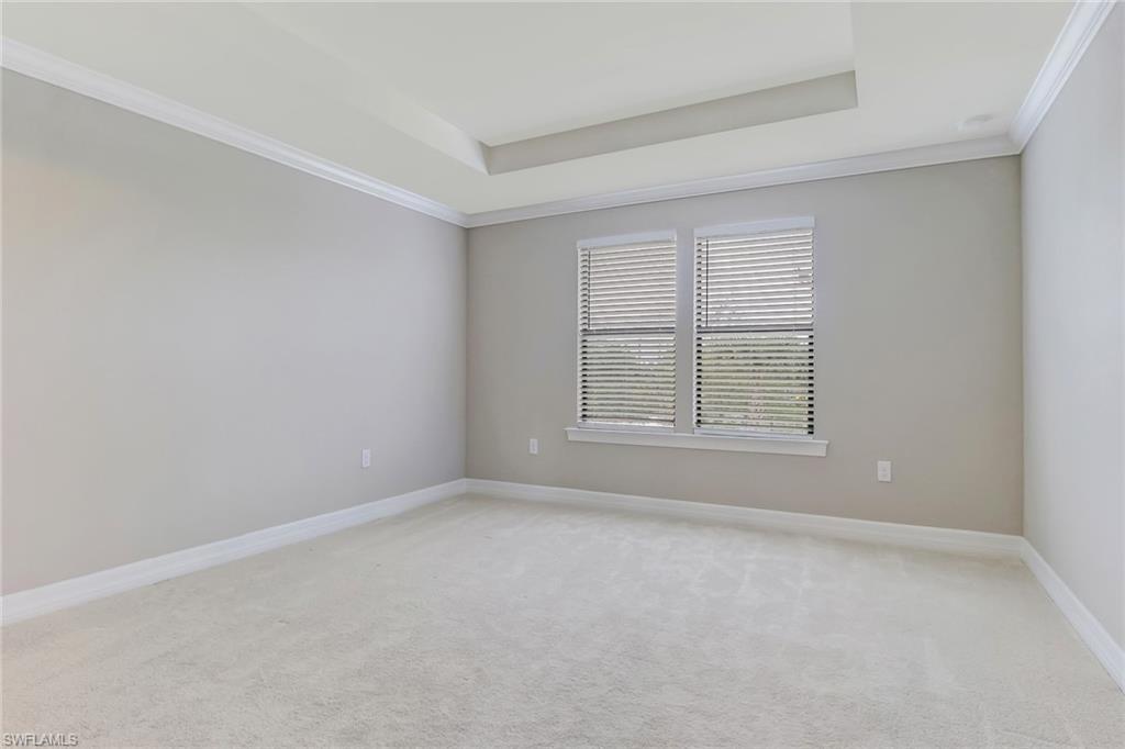AVERY SQUARE - Residential