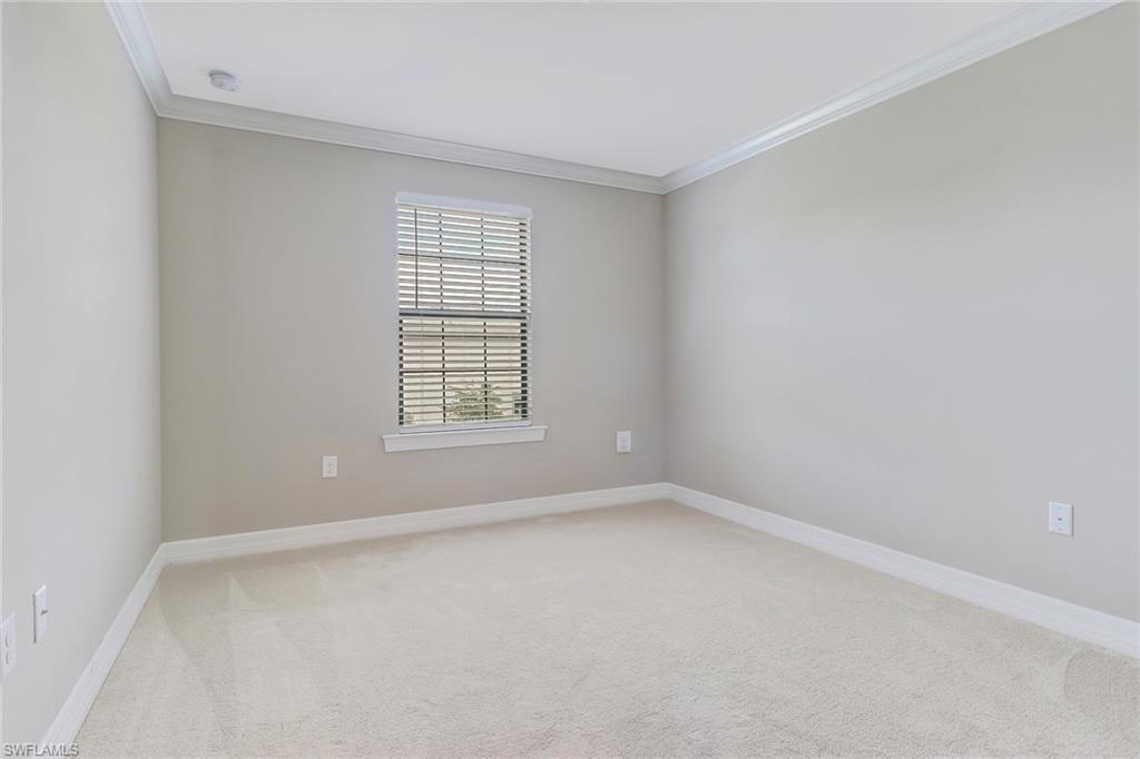 AVERY SQUARE - Residential