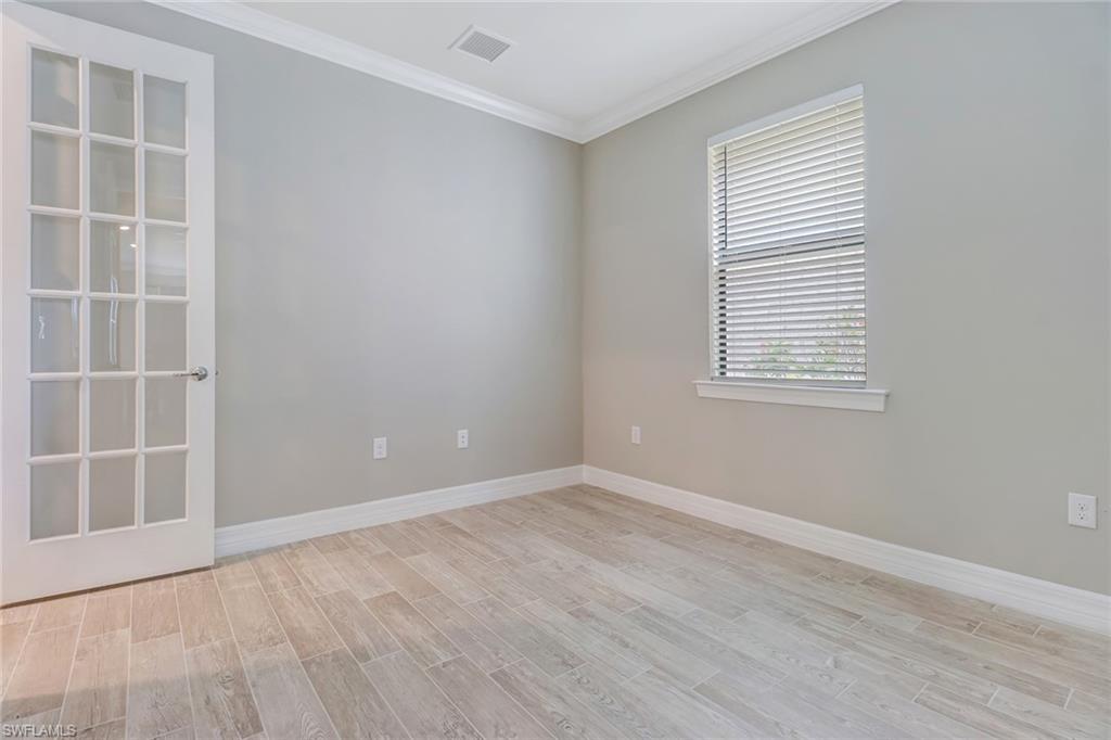 AVERY SQUARE - Residential