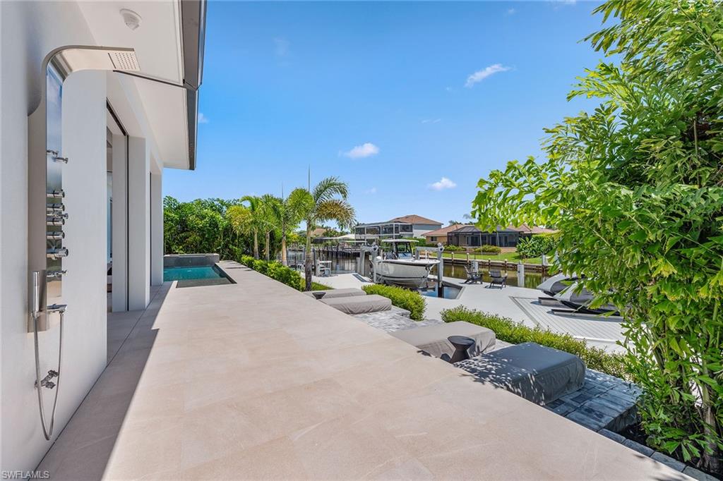 MARCO ISLAND - Residential