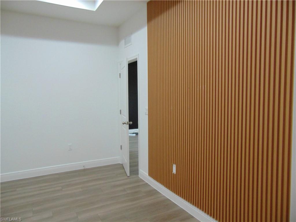 PORT LABELLE - Residential Lease