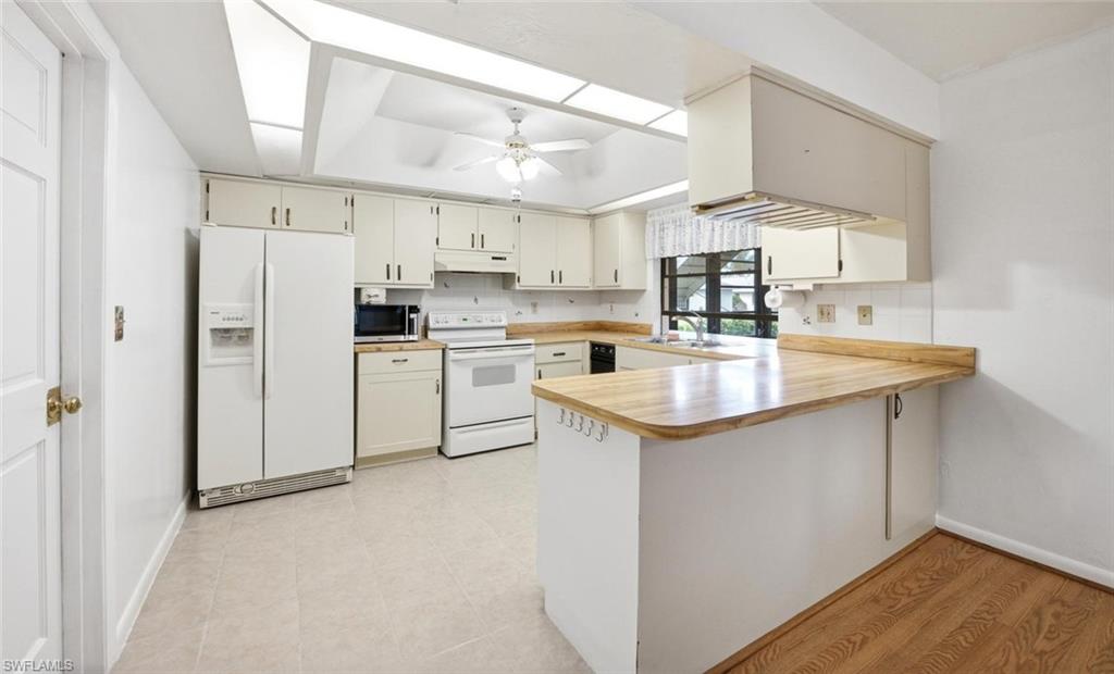 RIVIERA GOLF ESTATES - Residential