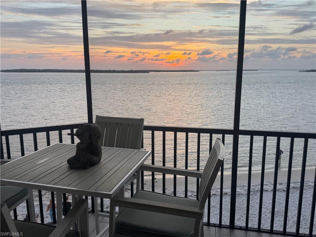 SANIBEL HARBOUR TOWER CONDO - Residential