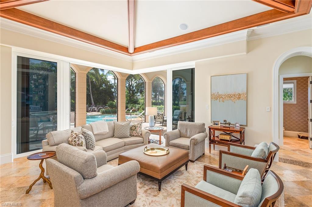 ISLA DEL SOL - Residential